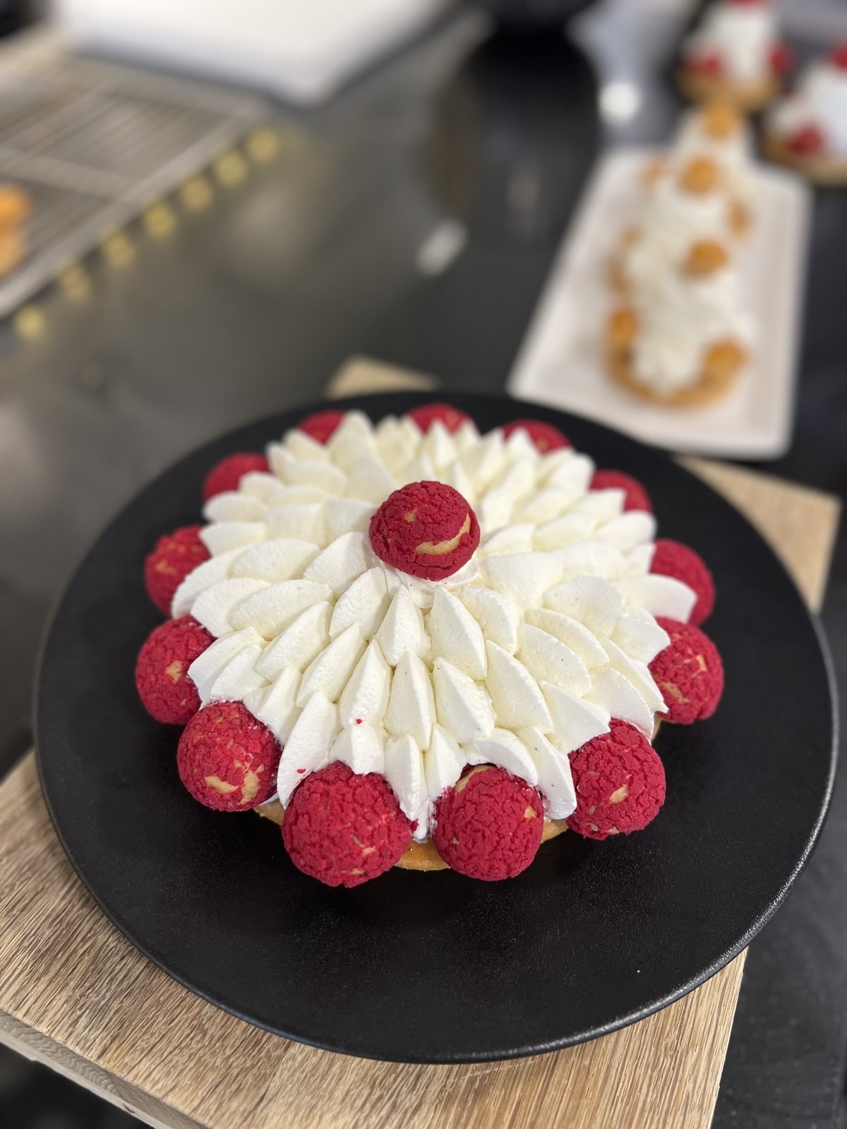 Decoración artesanal de postres en Horno de Julia